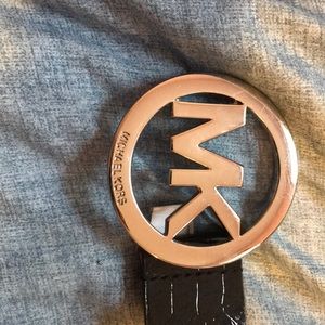 MICHEAL KORS SNAKE SKIN BELT